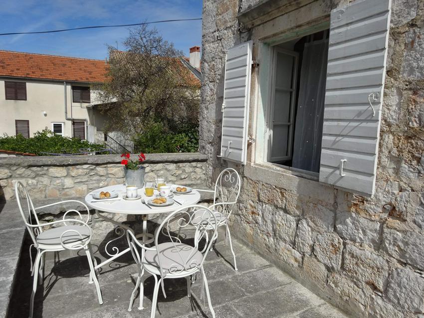 Villa D House Authentic Zlarin House, Relaxing Courtyard And Terrace Exterior foto