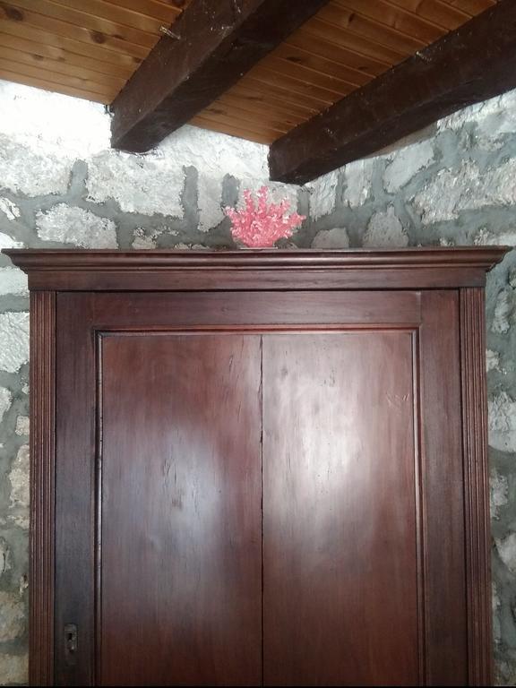 Villa D House Authentic Zlarin House, Relaxing Courtyard And Terrace Zimmer foto